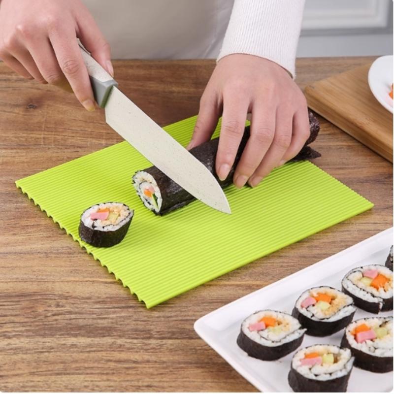Japanese Bamboo-design Silicone Sushi Mat - Non-Stick, Easy Clean, Mildew-Proof & Portable Sushi Rolling Tool for Home Kitchen