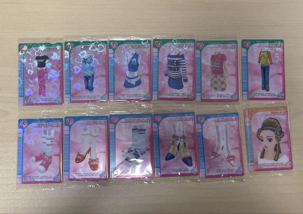 [USED] Love and Berry Wafer Cards (12 count)