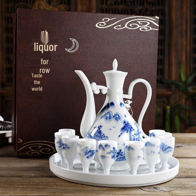 Antique Style Ceramic Wine Set: Decanter & Small Baijiu Cups