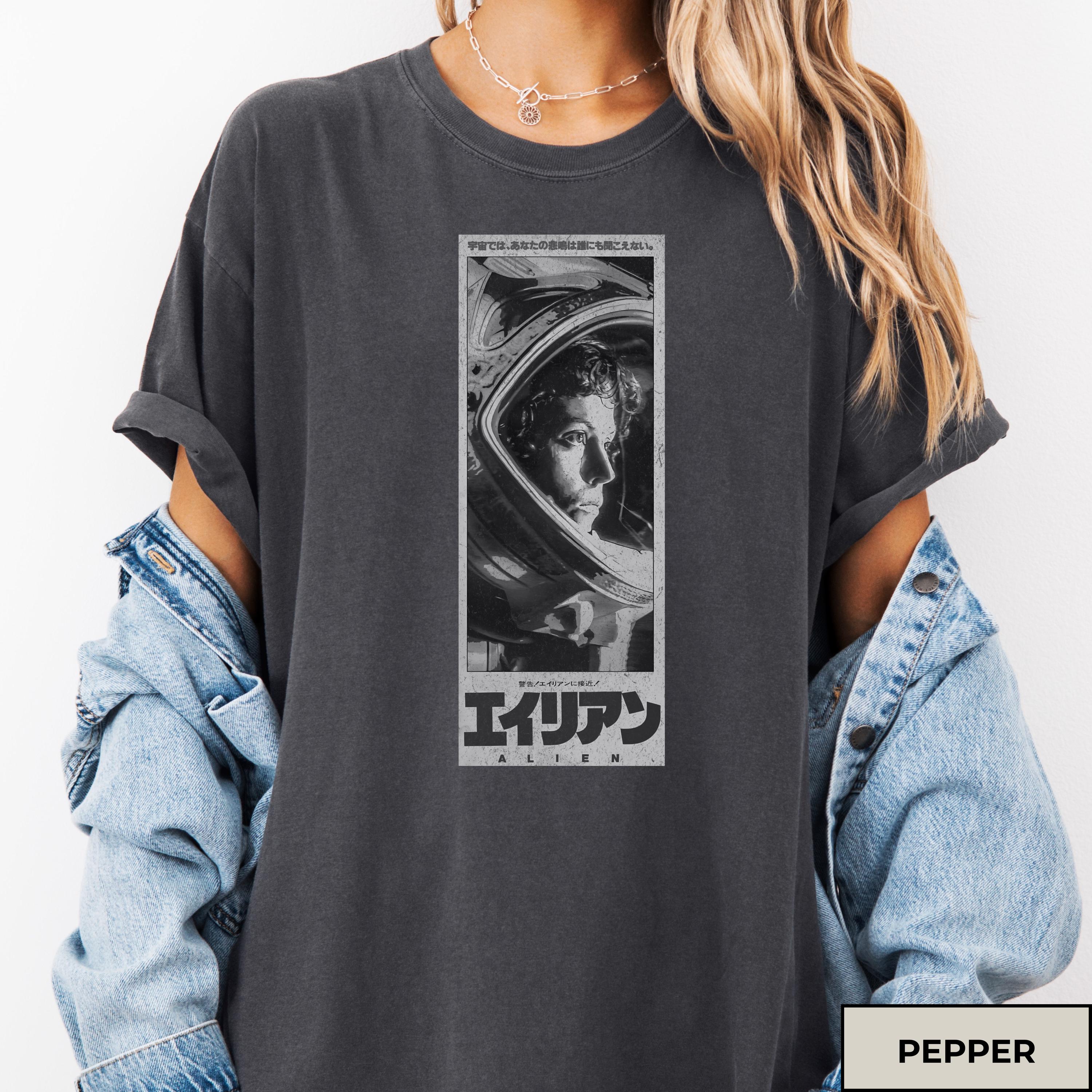 

Vintage 1979 Alien Movie TShirt Sweatshirt Japanese SciFi Comfort Colors Tee Short Sleeve Shirt Unisex Unisex Women AllSeason S