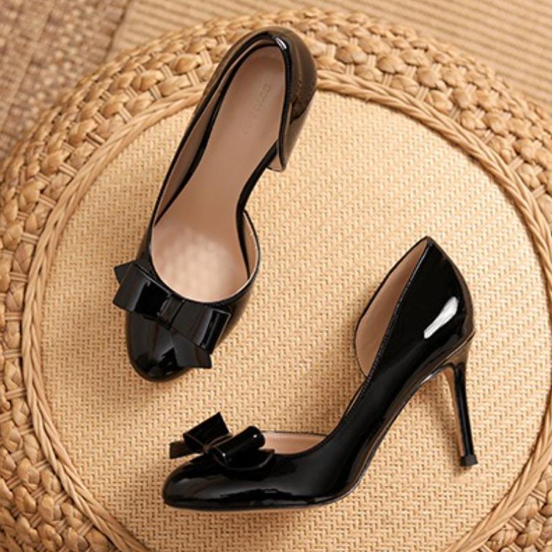 Fashion Nude Patent Leather Butterfly Knot Brand Pumps Women Fashion Round Toe Shallow Thin Heel Designer Shoes Elegant Party Dress Shoe