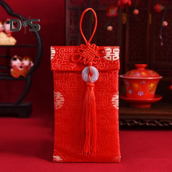 Plic roșu din mătase artificială Nuntă chinezească Buzunar roșu Lucky Money Hongbao Card Plic pentru numerar cu nod chinezesc pentru nunta la Festivalul de primăvară de Anul Nou