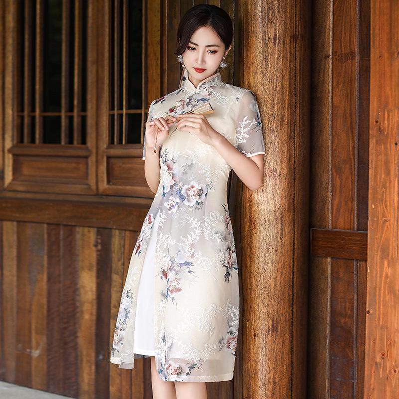 2023 Elegant Embroidered Cheongsam Dress for Women: New Style, Gentle & Youthful, Perfect for Mother's Wear