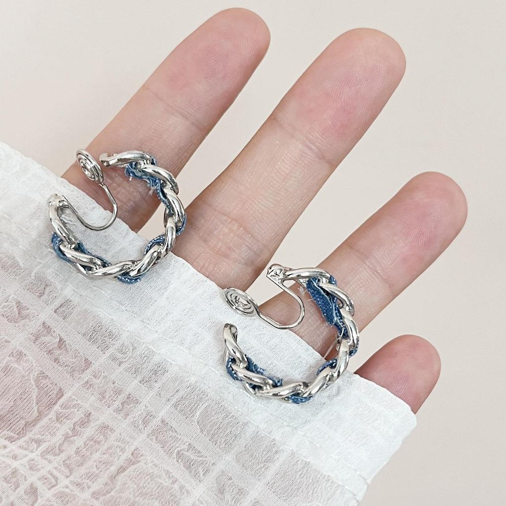 Trendy Woven Denim Ear Studs: Luxury Clip-On Earrings for a Slimming Look