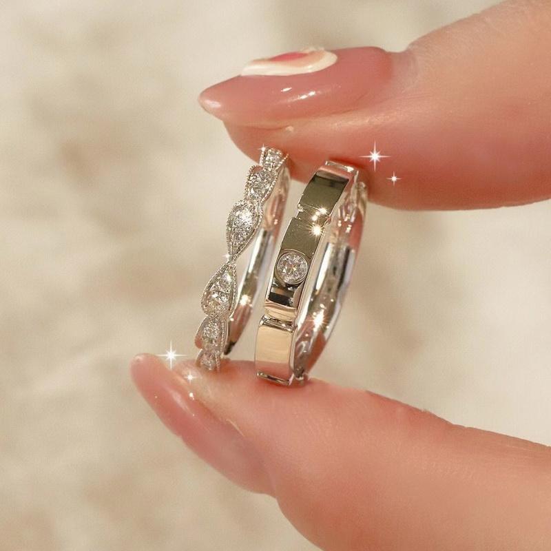 Design Sense Anneaux de Couple Couronne Zircon pour Femmes Hommes Luxe Zircone Carrée Éclatante Anneaux Délicats Saint-Valentin Bijoux Romantiques