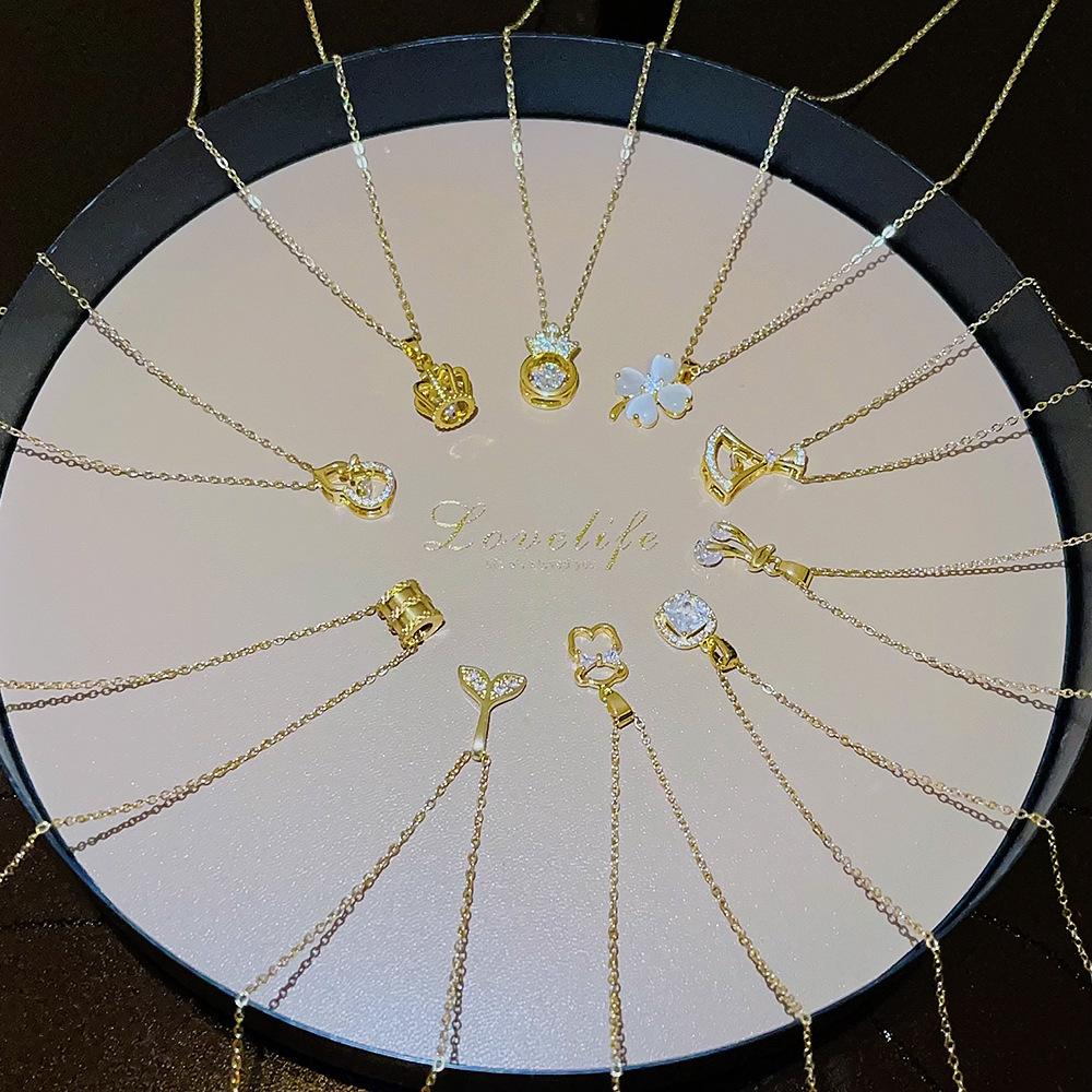 Fashion Light Luxury Titanium Steel Necklace Women'S High-End Pendant Sweet Temperament Collarbone Chain Does Not Fade Accessories