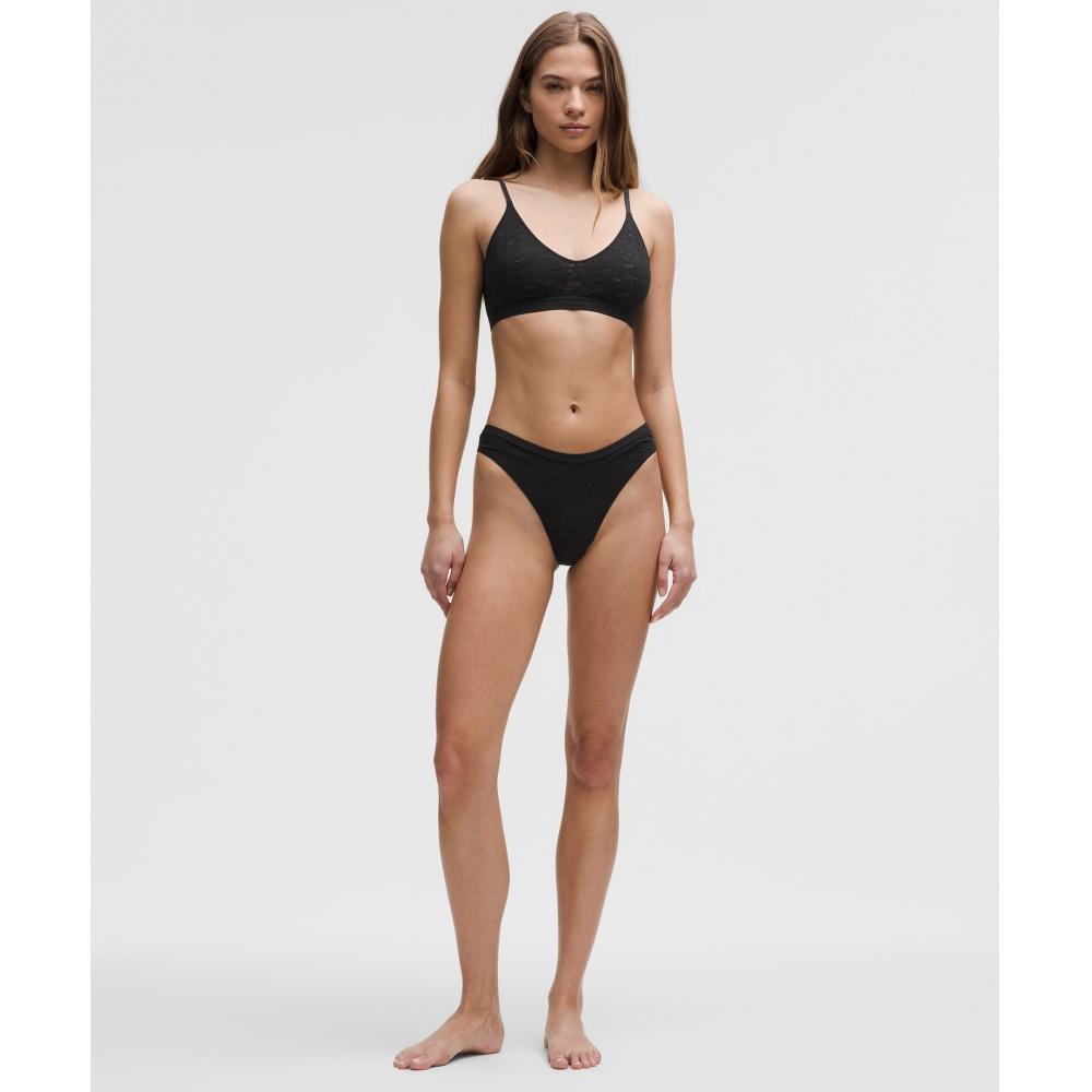 Lululemon LACe SCoop NeCk Logo BrAlette  A C Cups blACk