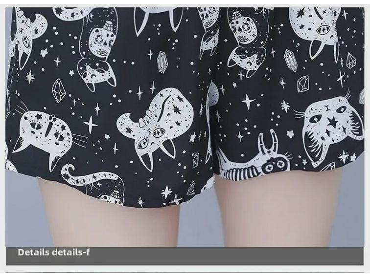 Plus Size Women's Summer Lace Collar Slimming Two-Piece Set: Short Sleeve Top & Printed Shorts