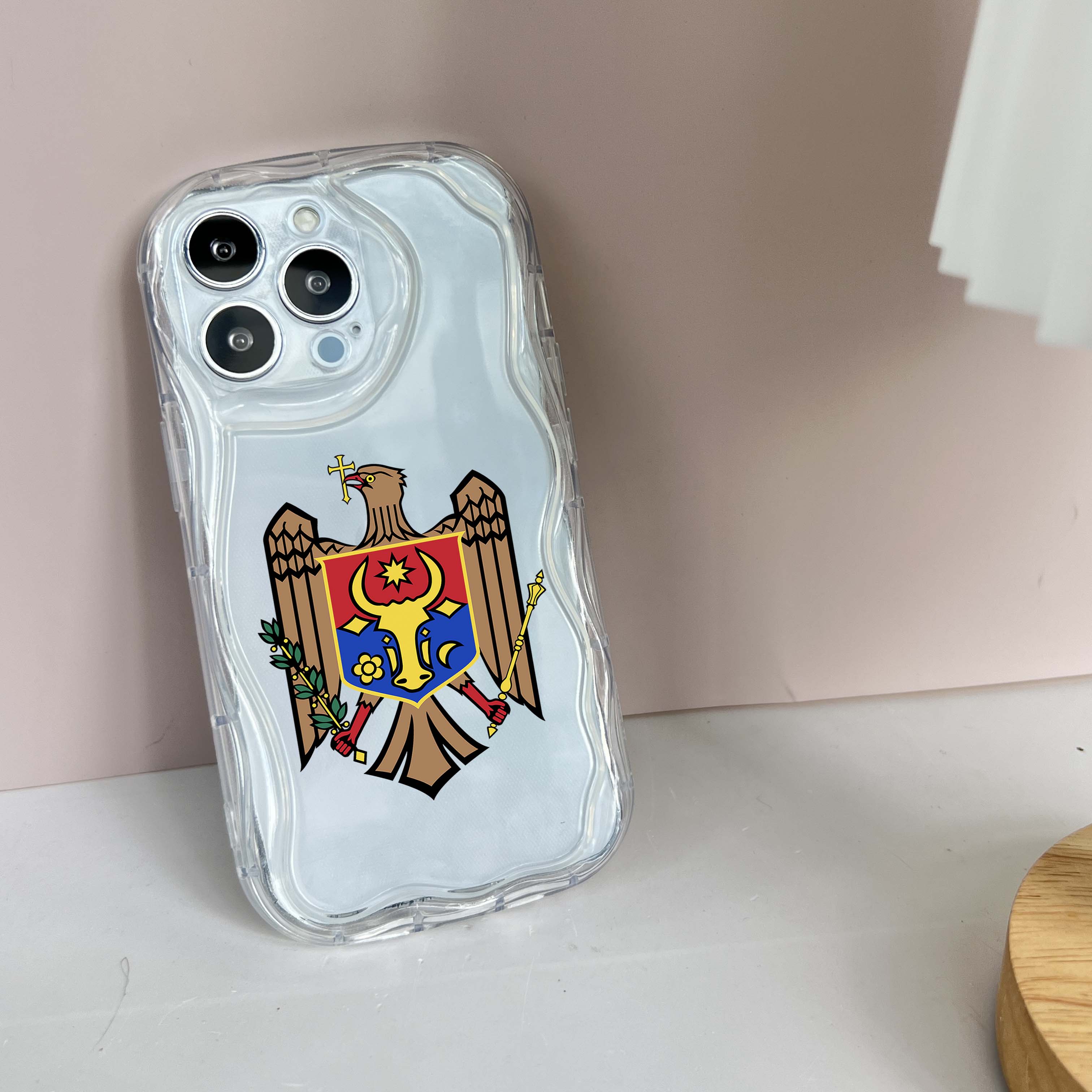 N21 Национальный герб Молдовы волнистый чехол для телефона для iPhone 15 14 13 Pro — фото 5