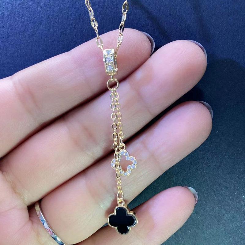 Non-Fading Luxury Maple Leaf Butterfly Clavicle Necklace