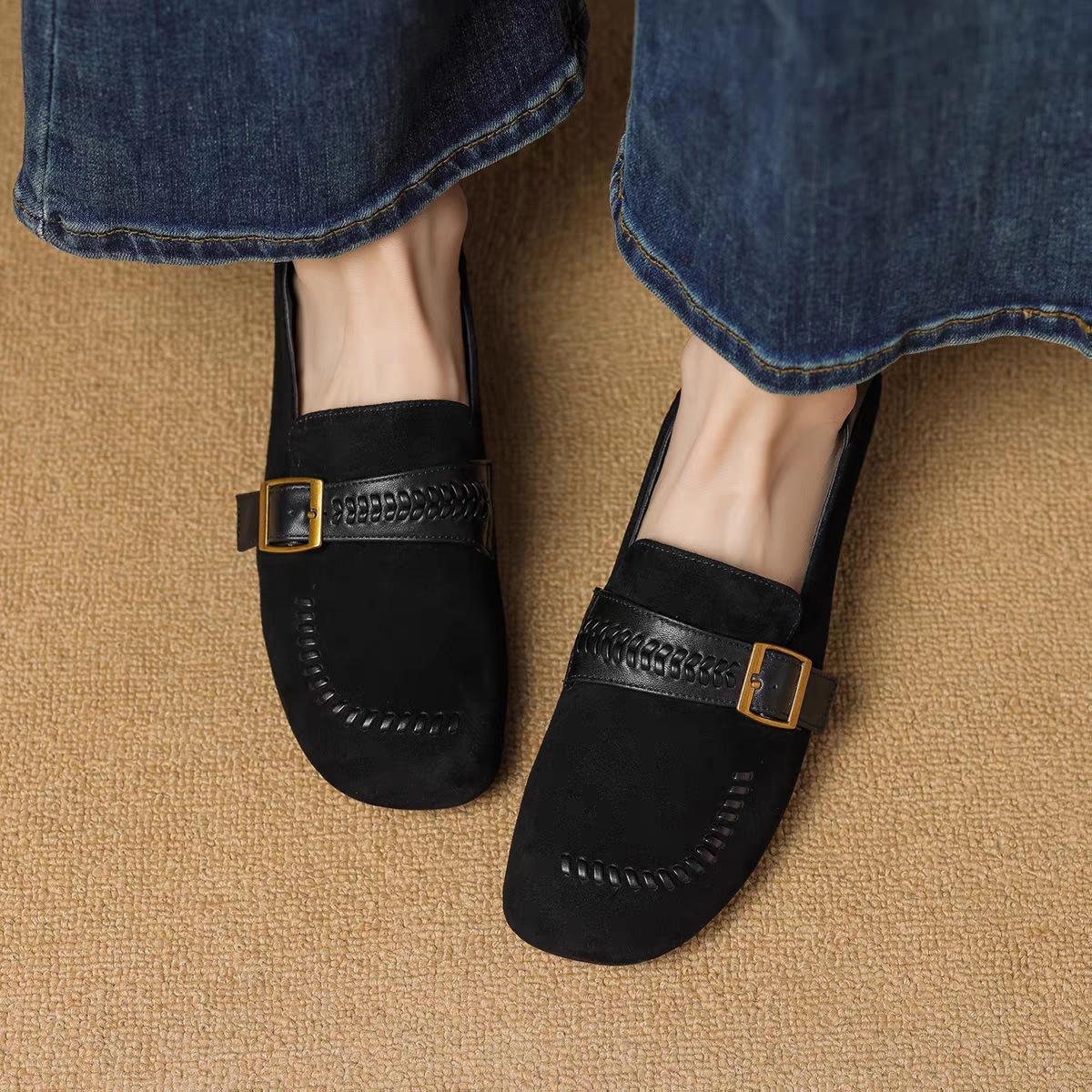 

осень-зима 2025 новая ретро обувь с круглым носком, низким толстым каблуком, лоферы, женская универсальная обувь на одинарной подошве с плетеным ремнем и металлической пряжкой 42 чёрный