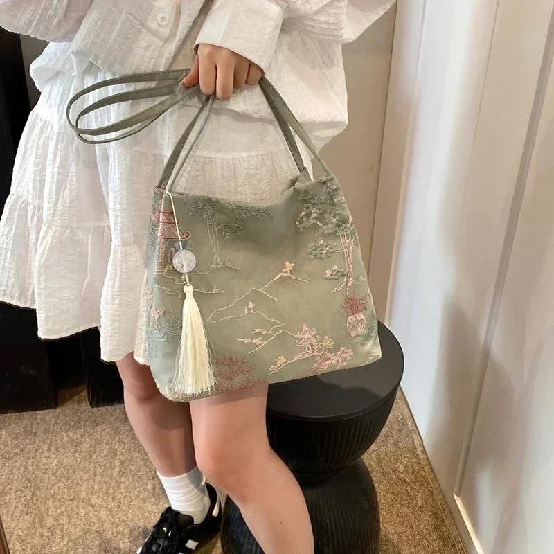 Hot Selling Chinese Style Embroidered Fashionable Women's Shoulder Bag 2026 Summer New Trend Large Capacity Handbag