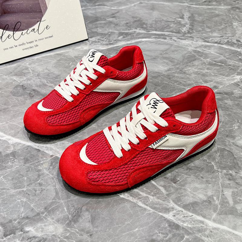 Korean version of the popular mesh breathable sports and leisure shoes women's autumn 2025 new niche lace-up flat-bottomed German training shoes