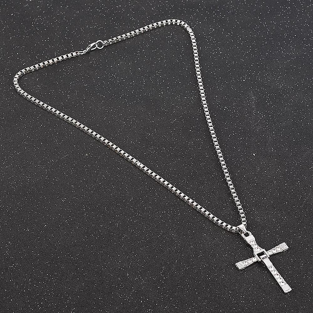 Fashion Choker Necklaces for Women 2025 Gun Cross Pendant Crystal Rhinestone Chain Necklace Women Men Punk Chains Jewelry Gift