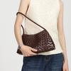 Nischen Design Tasche Frühling/Sommer Neuer Stil Leichter Luxus Gewebte Achseltasche Handgehalten Gemüsekorb Einzelne Schulter Tragetasche