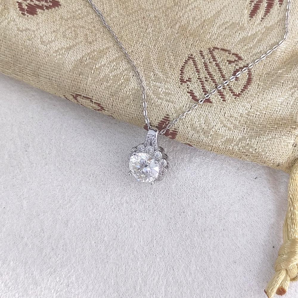 925 Sterling Silver Sunflower Princess Necklace - Luxury Design for Women