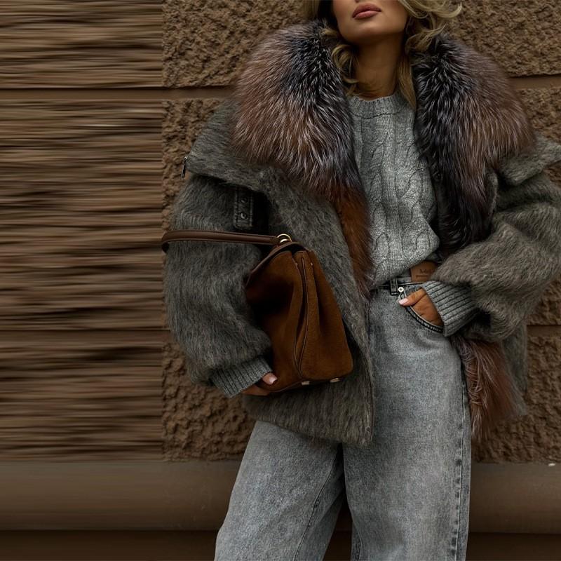 Womens Street Style Puffer Coat With Oversized Fur Collar Pockets Loose Fit Winter Jacket