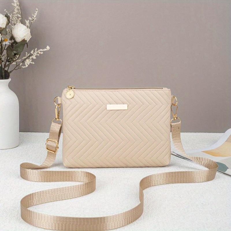 Wave Pattern Elegant Long Wallet Iron Sheet Plush Ball Decoration Multi Card Hold Women's Bag Fashion Bag New Style