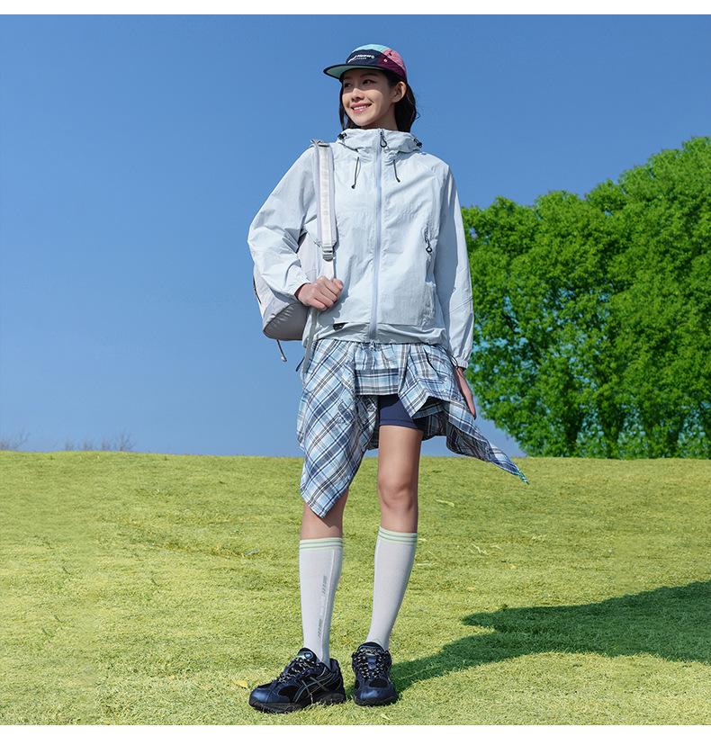 Ice-Feeling UPF 100+ Skin-Friendly Sun Protection Clothing for Men & Women - Breathable, UV-Resistant, Perfect for Outdoor Fishing.