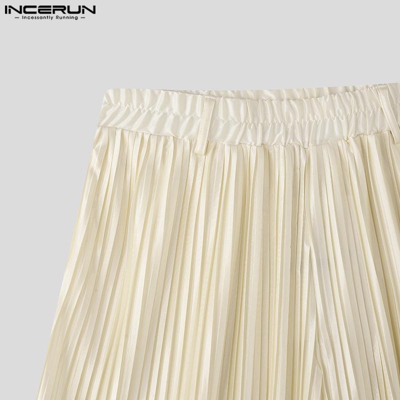 INCERUN Men Elastic Waist Pleated Casual Loose Half Pants Shorts