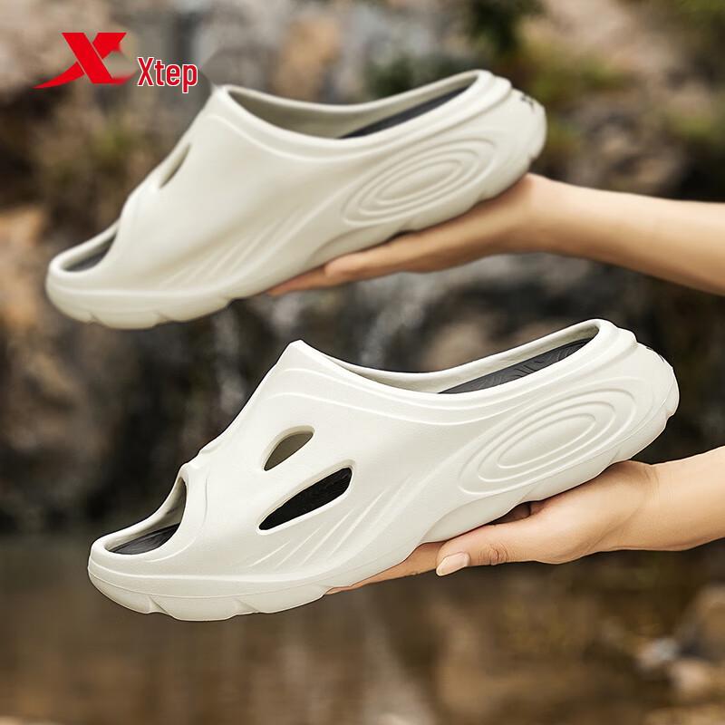 XTEP Men's Sporty Soft-Sole Slider Sandals A024