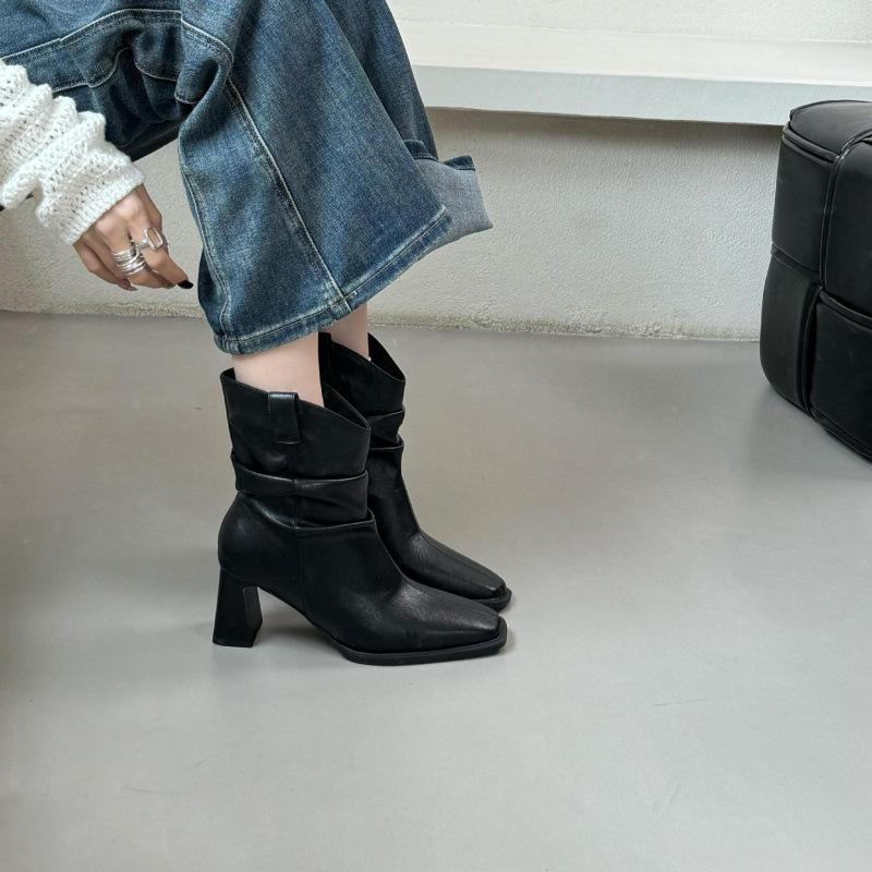 Retro British style shows western cowboy boots 2025 spring and autumn new thick-heeled short boots women's soft leather high-heeled stacking boots