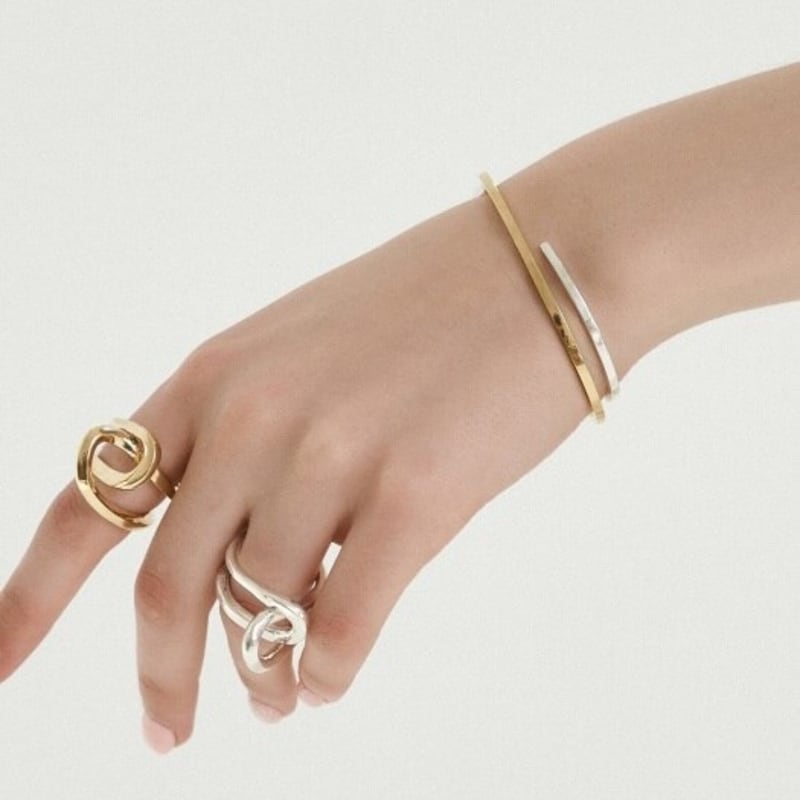 MOI Studio #LINK SQUAR BANGLE_02W