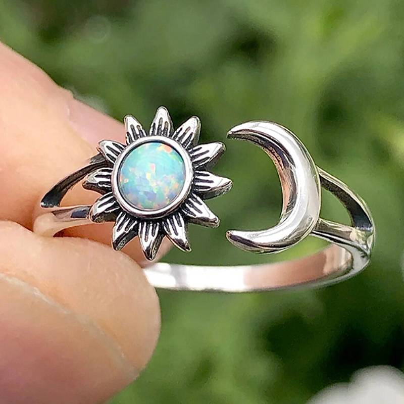 

Huitan Imitation Opal Opening Ring for Women Sun and Moon Design Aesthetic Party Daily Accessories Fresh Style Trendy Zircon resizable