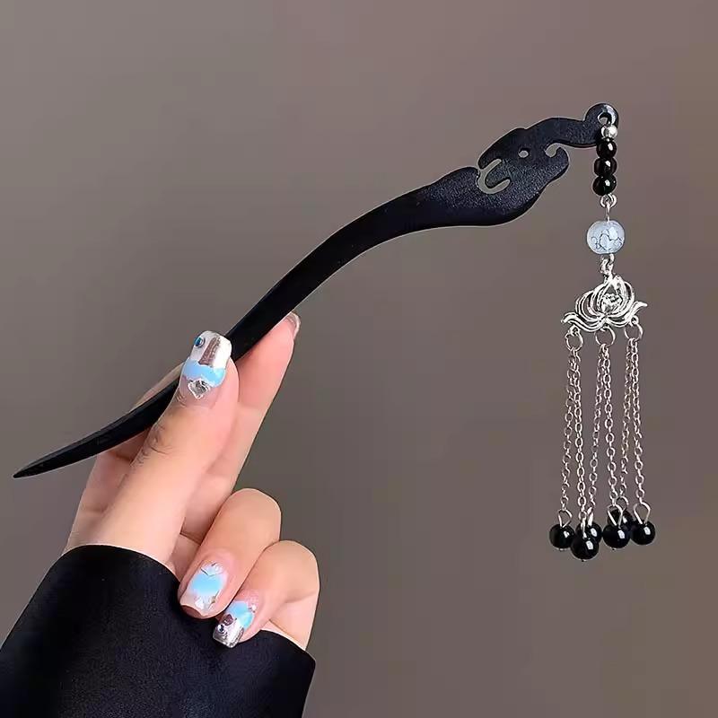 Light Luxury Wooden Tassel Hairpin For Women Vintage Ink Butterfly Pendant Hair Stick Chinese Style Ebony Wood Hair Accessories