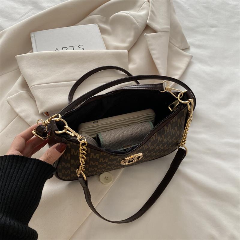 Pu Retro French Style Underarm Bag With Chain Strap For Daily Casual Use