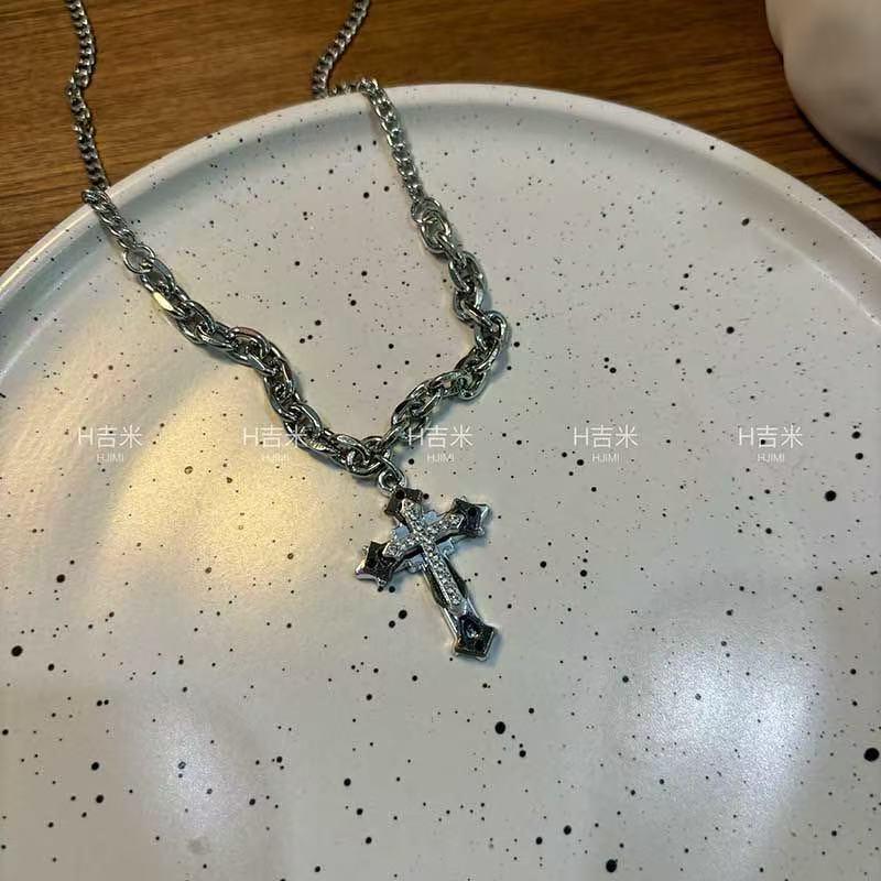 Titanium Steel Clavicle Chain Necklace with Diamond-Studded Cross - Unisex Hip Hop Cuban Chain Trendy Jewelry Pendant