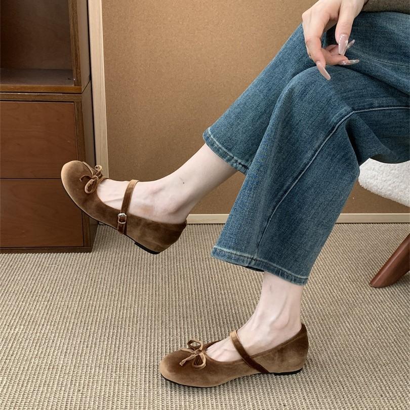 Französische Innenhöhenerhöhung Flachmündung Einzelne Schuhe Damen 2025 neu Frühling und Sommer Rock Temperament Sanfter Wind Ballett Abendschuhe