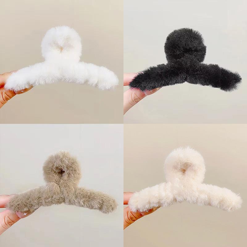 4Pcs/Set Plush Hair Claw Elegant Acrylic Hairpins Faux Fur Hair Clip Barrette Headwear For Women Girls Fashion Hair Accessories