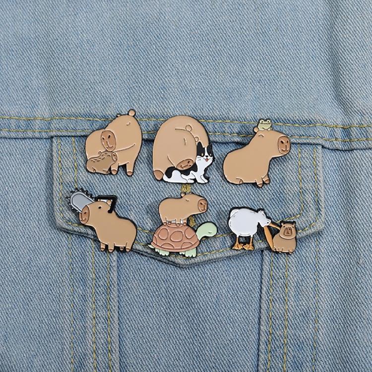 Artistic Animal Brooch Collection Featuring Capybara Stylish Suit Accessory Casual Brooches for Fashion Enthusiasts