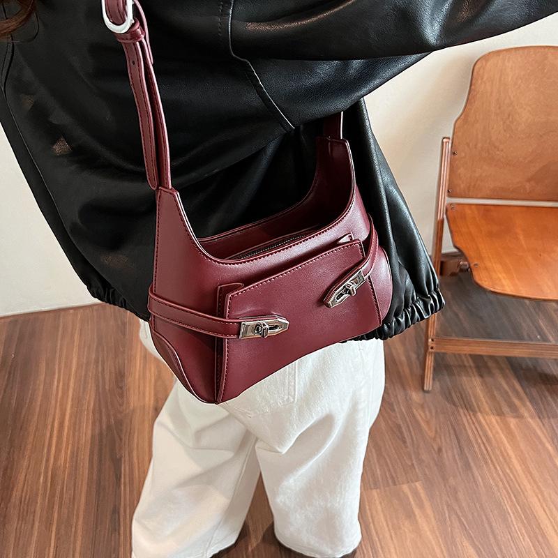 

2025 новый нишевый дизайн большая вместимость женская сумка модная ретро повседневная сумка на одно плечо трендовая сумка-тоут 22*7*18 красный