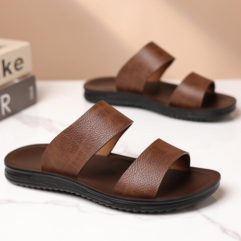 Slippers Men's 2025 Summer New Men's Soft-soled Casual Beach Shoes Trendy Outer Sandals