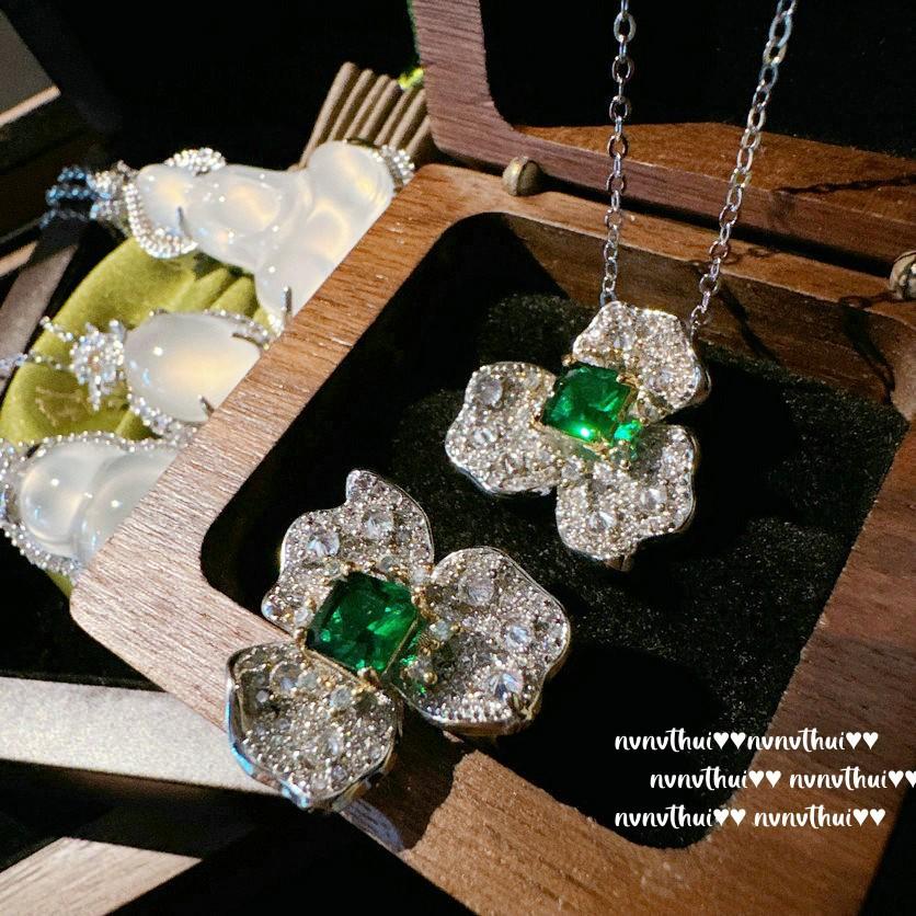 Lychee Frozen White Chalcedony Gourd Necklace, Water Spirit, Plated 18K Gold, High Ice Chalcedony Egg Surface Zircon Necklace