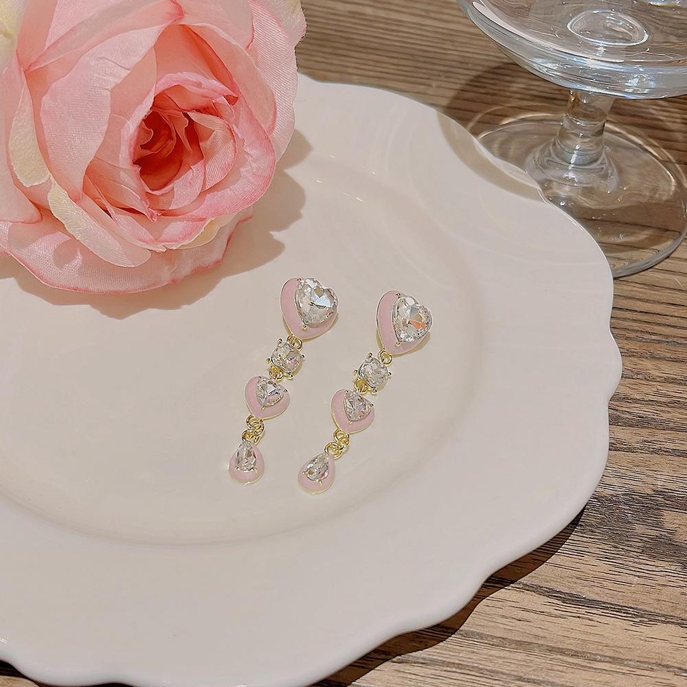 Girl pink earrings silver needle high sense Joker sweet earrings studded love earrings female.