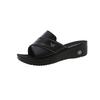 Summer new women's shoes soft-soled non-slip women's slippers wear platform-soled beach shoes women's simple and versatile word with sandals