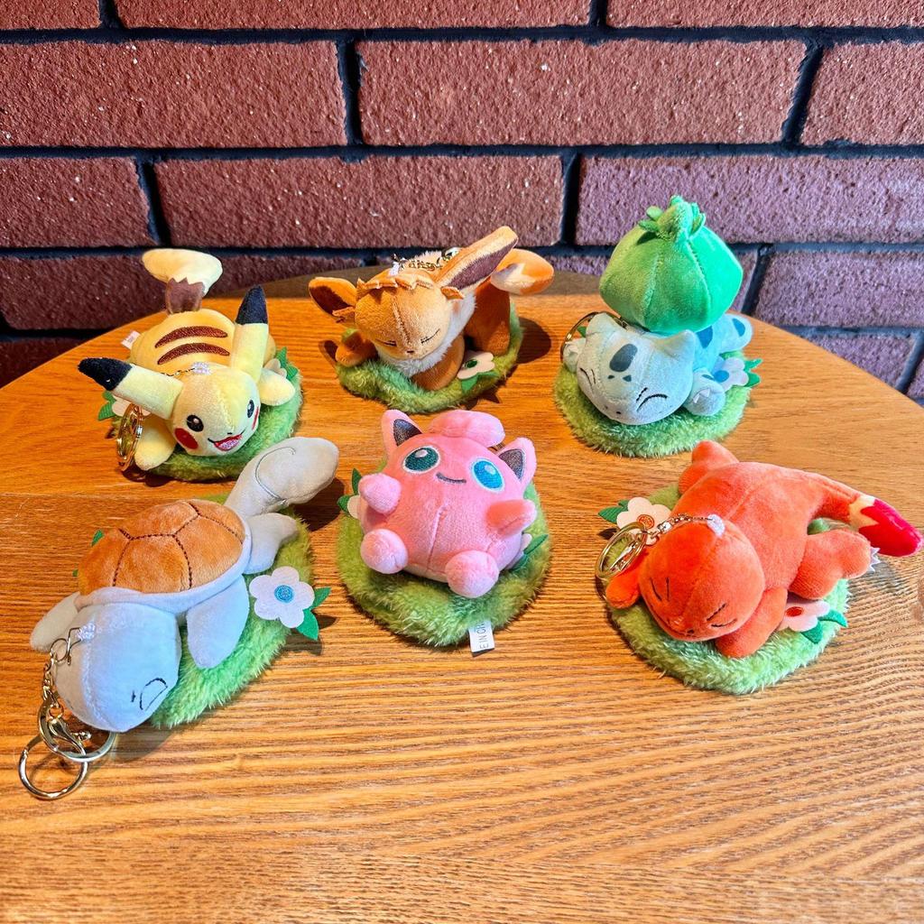 Conjunto de Chaveiros de Pelúcia Pokémon: Squirtle, Charmander, Psyduck, Bulbasaur & Pikachu