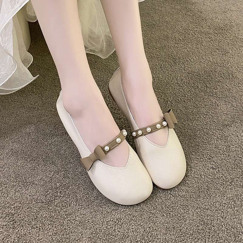 French Explosion Shallow Mouth Pearl Fastener Soft Sole Doudou Shoes Girl Spring and Summer 2025 New Fairy Style Bow