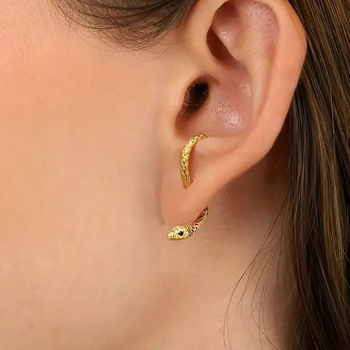 

Exquisite Trendy Snake-shaped Stud Earrings for Women