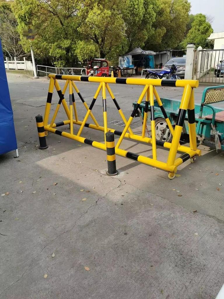 Steel Anti-Collision Guardrail for School and Workplace Entrances