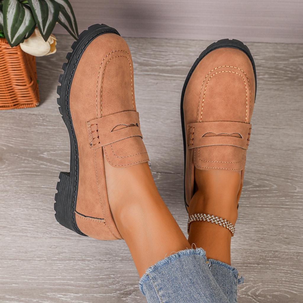2025 new large size thick heel spring and autumn casual matte British style women's shoes thick sole foreign trade shallow mouth loafers