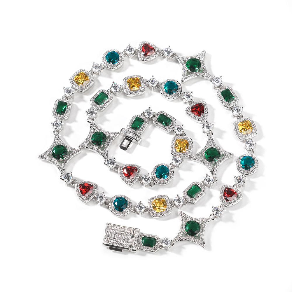 

2026 Retro Light Luxury Colored Diamond Necklace Women s Summer New Niche Collarbone Chain Inlaid Zircon High-end Jewelry 18CM