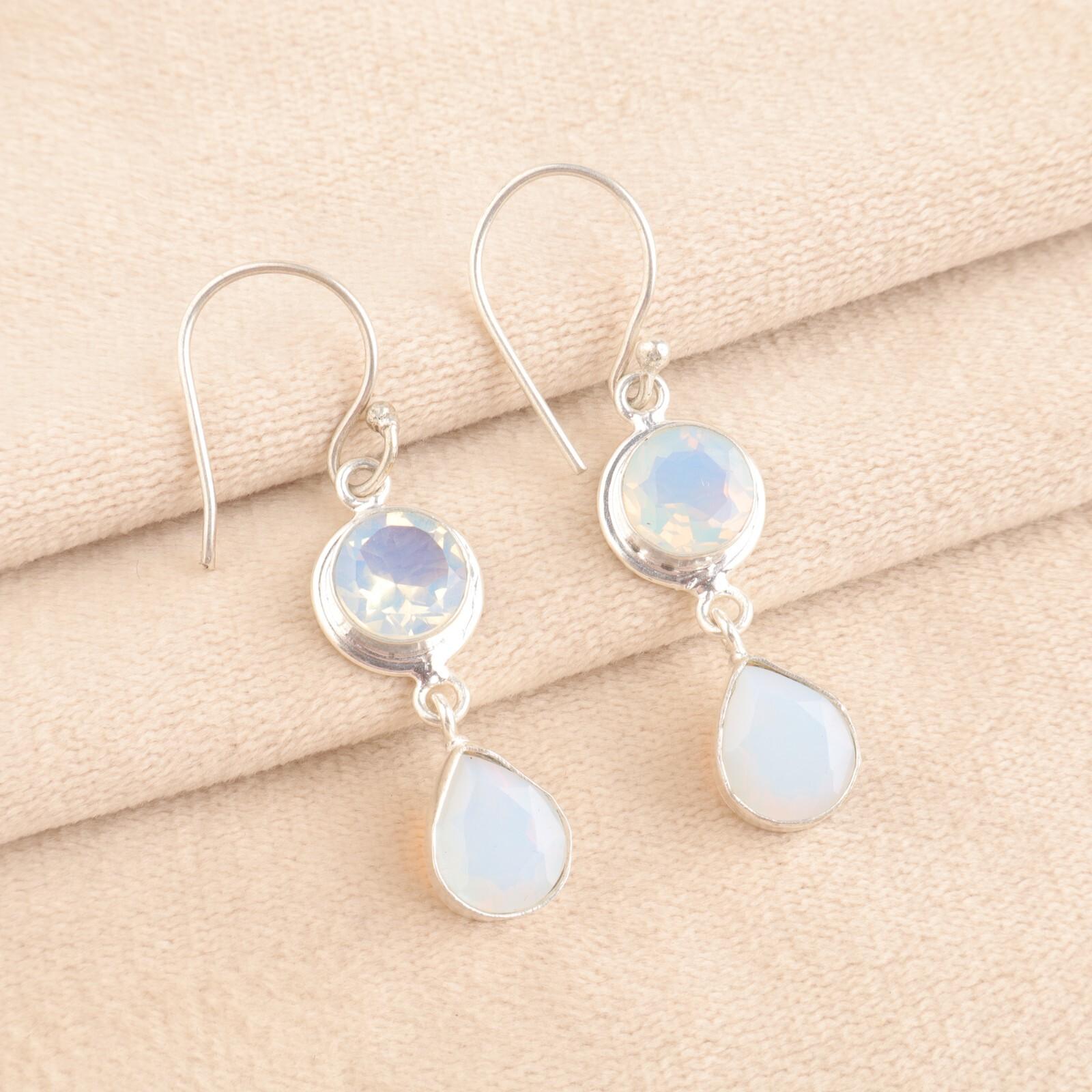 

Натуральный молочный опал 925 стерлинговое серебро капля висюлька подарок другу серьги ювелирные изделия EE-142-18