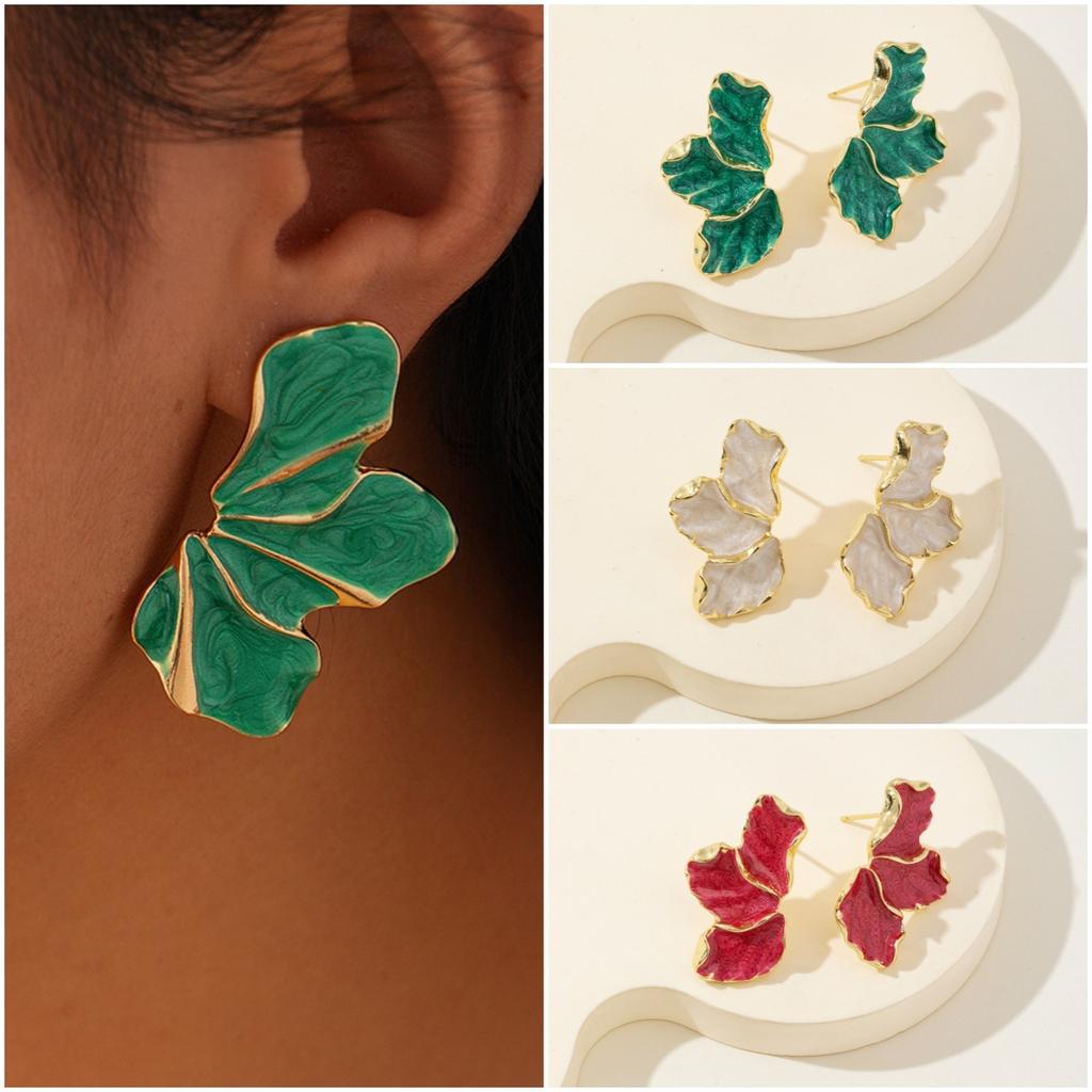 Three Petal Petals Drop Earrings for Women Red Green White Enamel Oil Leaves Dangle Earrings Trendy Tiny Curl Side Zircon