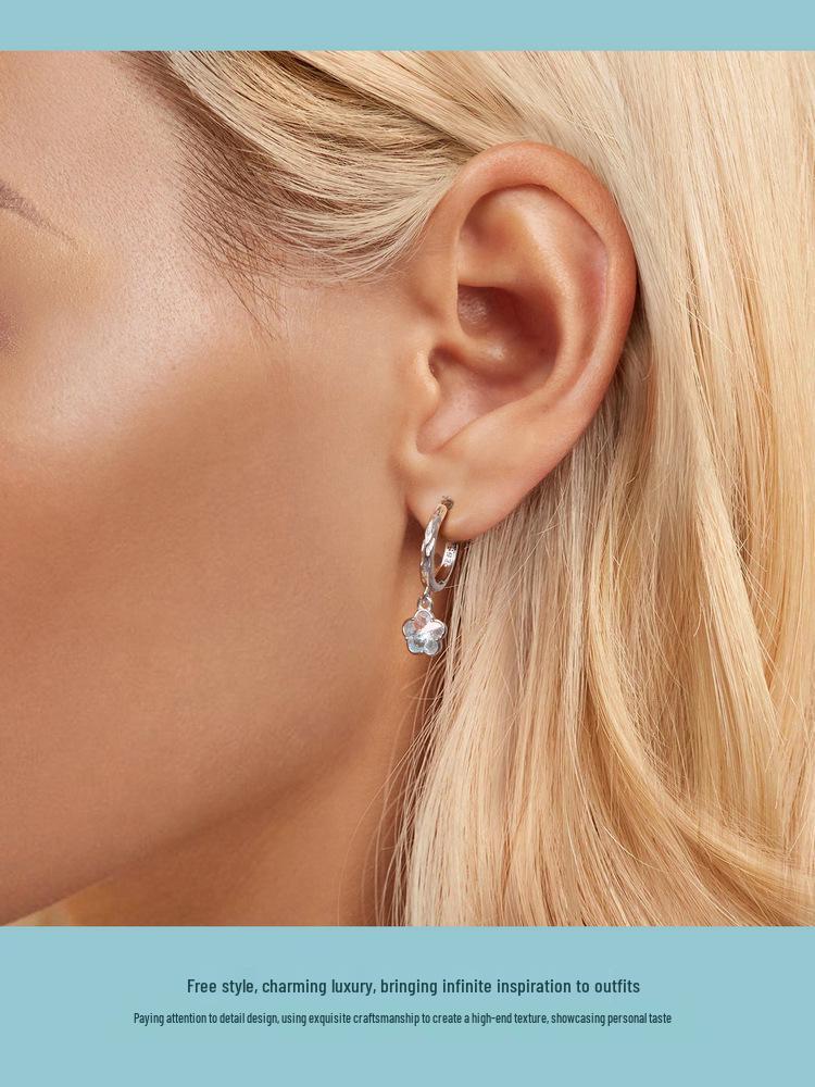 Avle Small Fresh Flower Earrings, S925 Sterling Silver with Platinum Plating, All-Match Earrings for Women