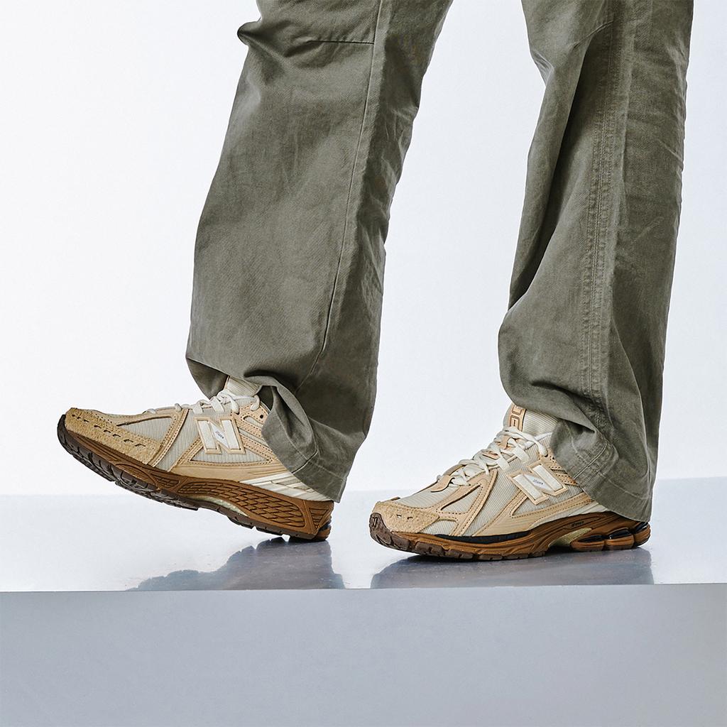 Randomevent X New Balance 1906R The Sweetness of Kin Unisex Sneakers Tan M1906RRE