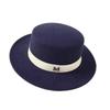 Retro British Style White Ribbon Flat Top Top Top Hat Couple Men and Women Gentleman's Hat Spring and Autumn Large Flat Brim Woolen Thermal Hat